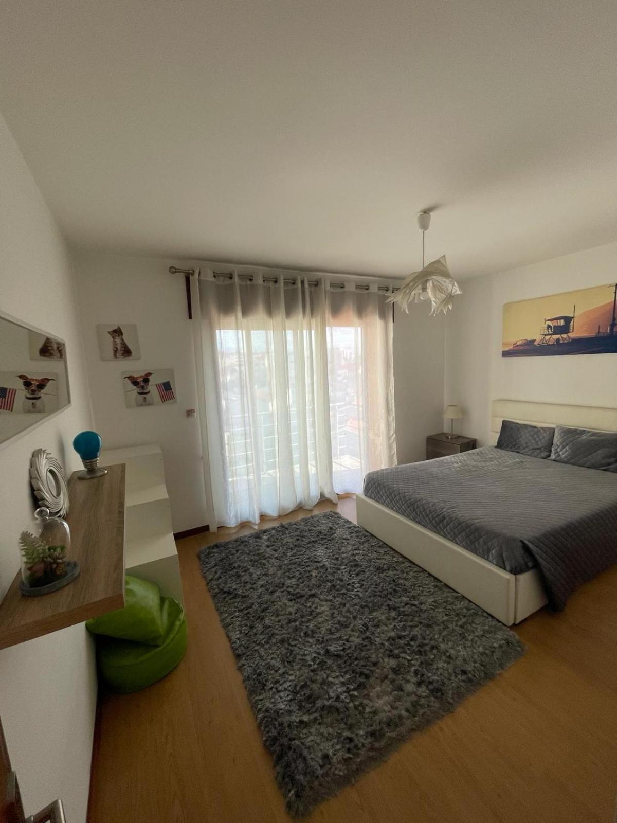 Flat4U Apartman Paredes  Kültér fotó