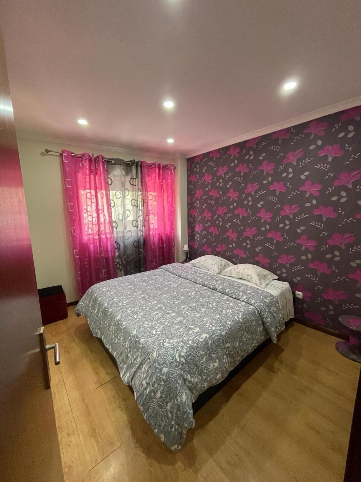 Flat4U Apartman Paredes  Kültér fotó