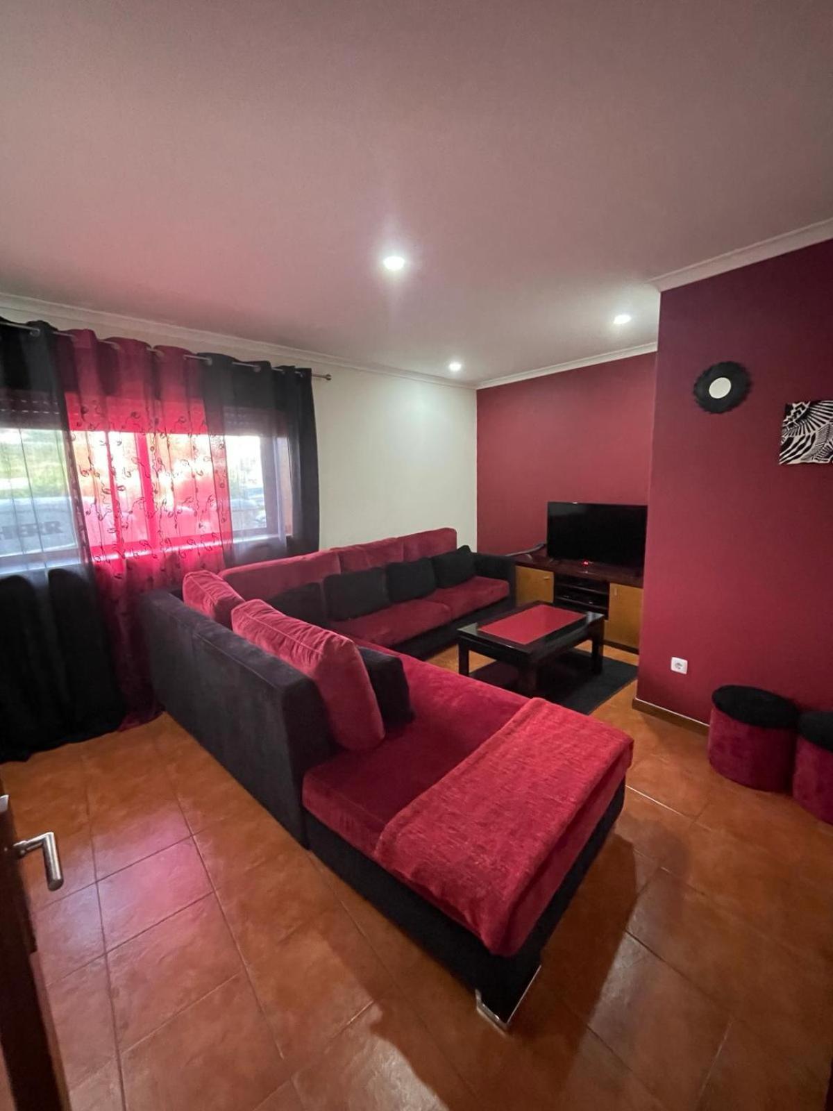 Flat4U Apartman Paredes  Kültér fotó